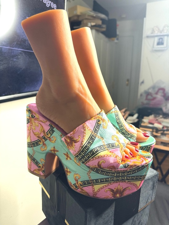 Patterned Pink & Aqua 6” Platform Mules SOLD OUT on FN! - Picture 6 of 6